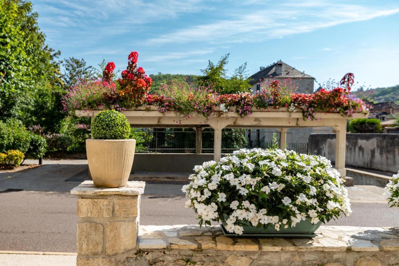 Hotel Le Quercy Souillac Exterior foto