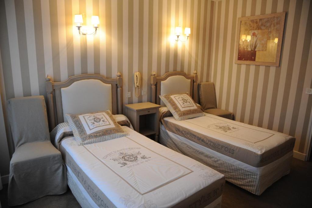Hotel Le Quercy Souillac Habitación foto